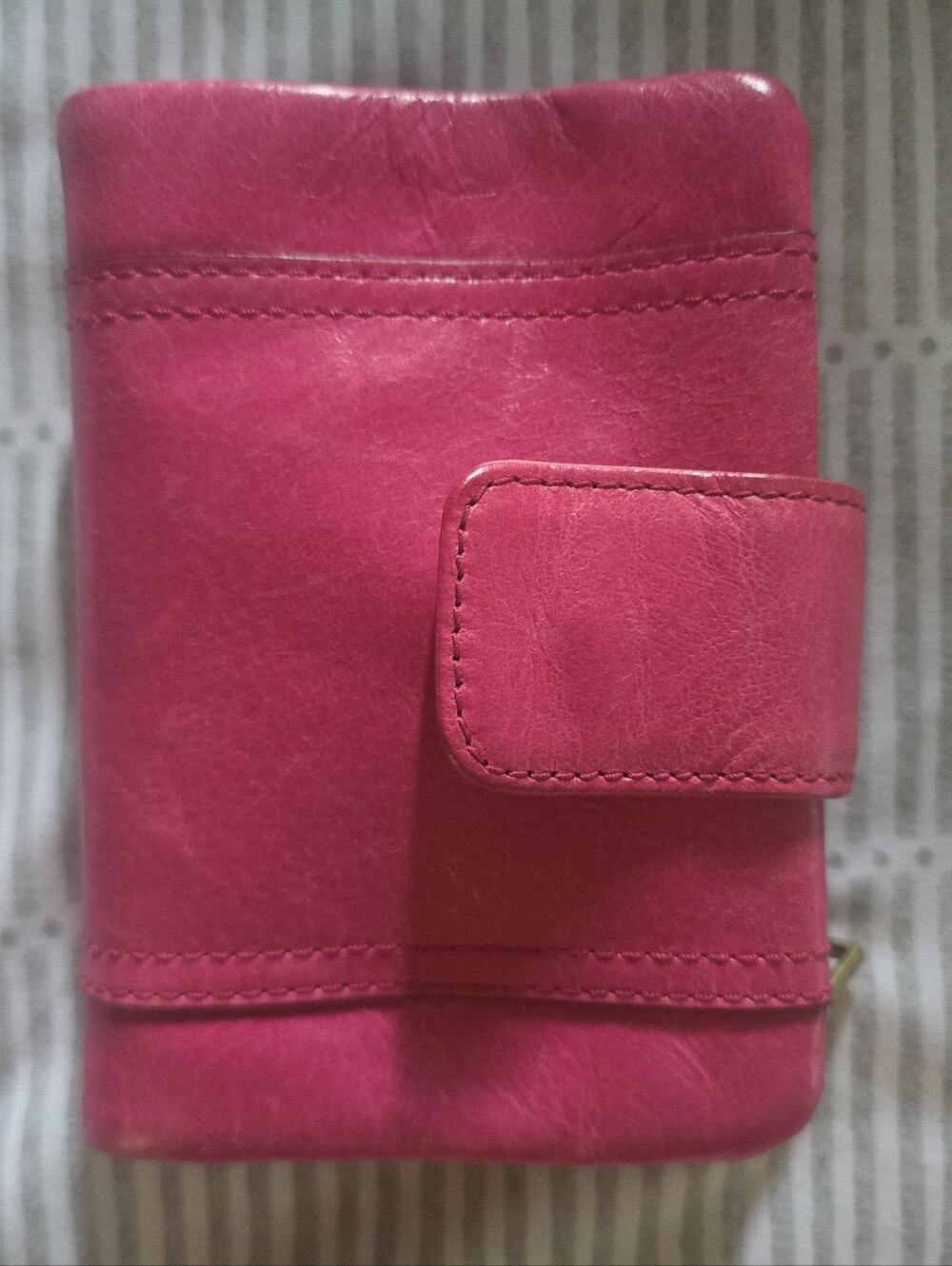 Fossil Fuscha Pink Leather Compact Wallet - Picture 2 of 8